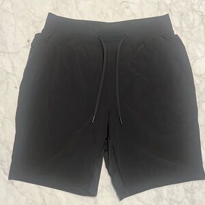 Men’s Lululemon 9” Shorts - Size: Medium